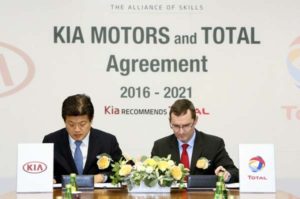 Kia a Total obnovily partnerství