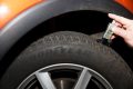 Slovenskí vodiči s prezúvaním pneumatík problém nemajú, využívajú ich však „na doraz“