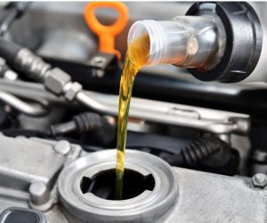 Motorové oleje – rady a tipy od firmy AutoMax
