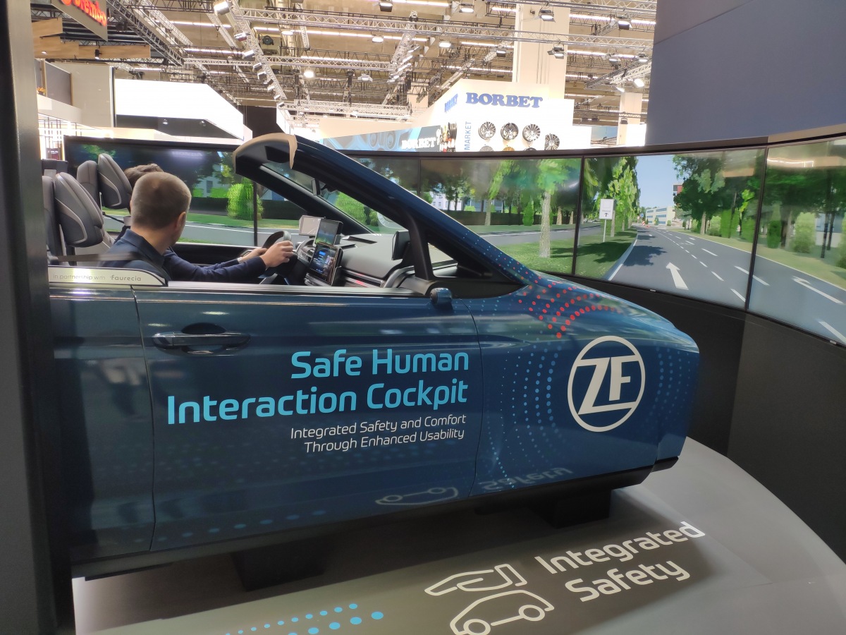 Safe Human Interaction Cockpit od ZF