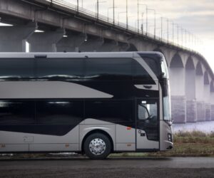 Společnost Volvo Buses uvádí na evropský trh zcela nový dvoupatrový autobus vysoký 4 metry